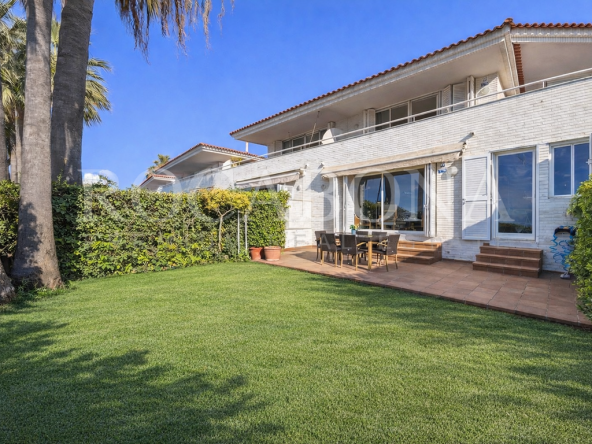 CE013716-CDF4-4612-A39A-228BE922D2A1 (Copiar)